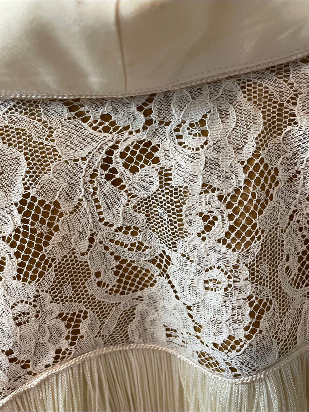 Vintage Cream Lace Fringe Jacket - - Picture 9 of 10